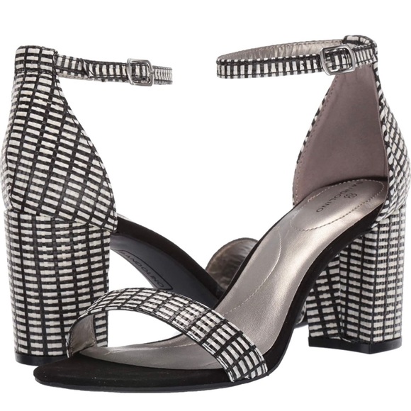 New in Box Bandolino Sandal - Picture 1 of 8